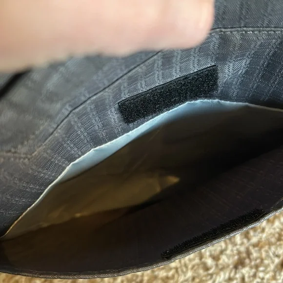 Vintage Patagonia Daily Grind Crossbody Messenger Laptop Bag - Picture 12 of 12